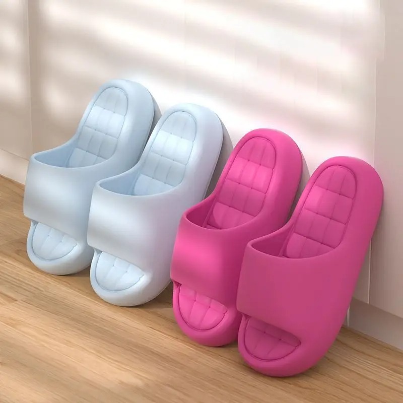 Unisex Bathroom Slippers with  - Home Bath avis et prix