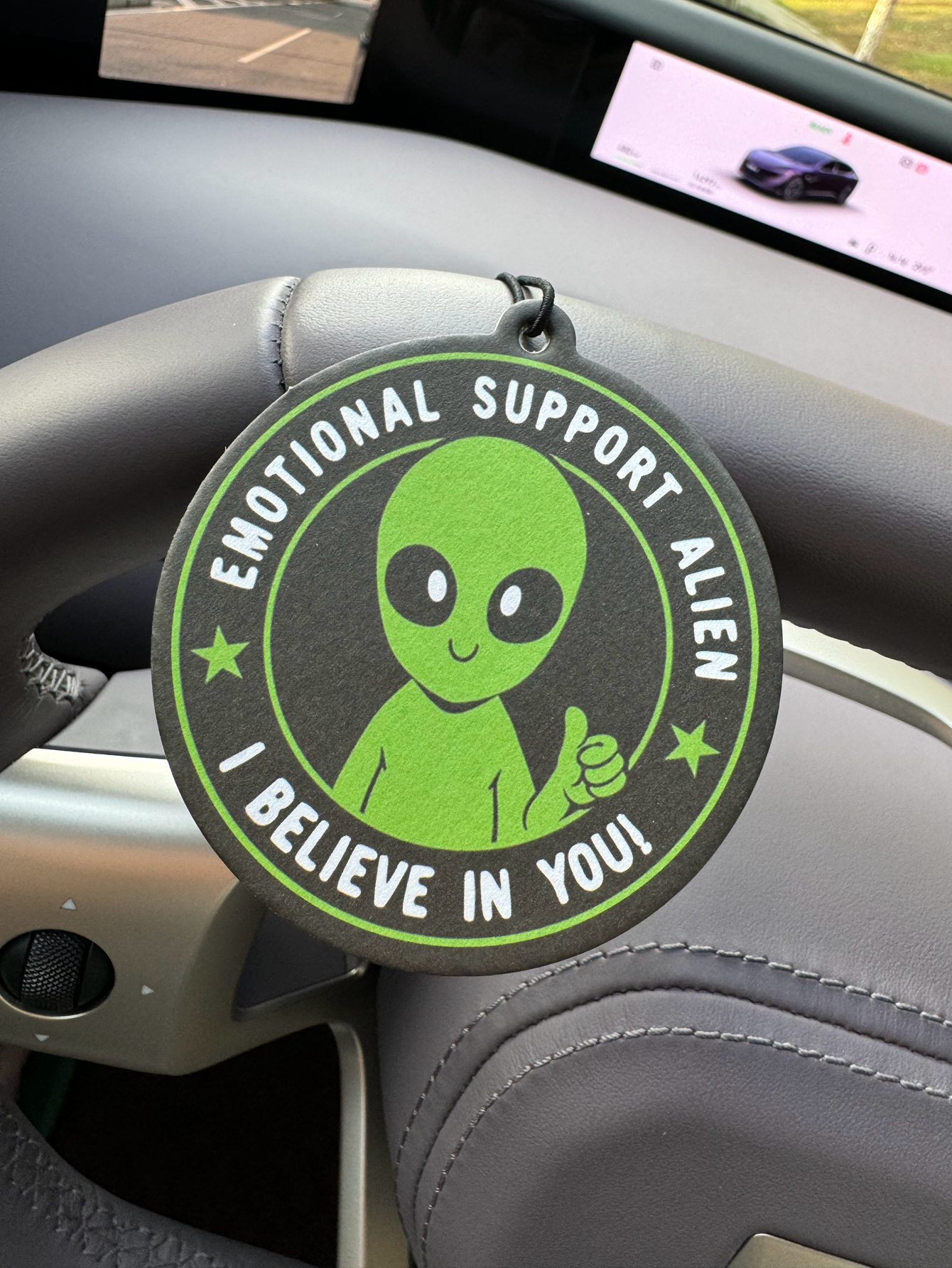 Emotional Support Alien Alien  - Bathroom Home Essentials Store avis et prix